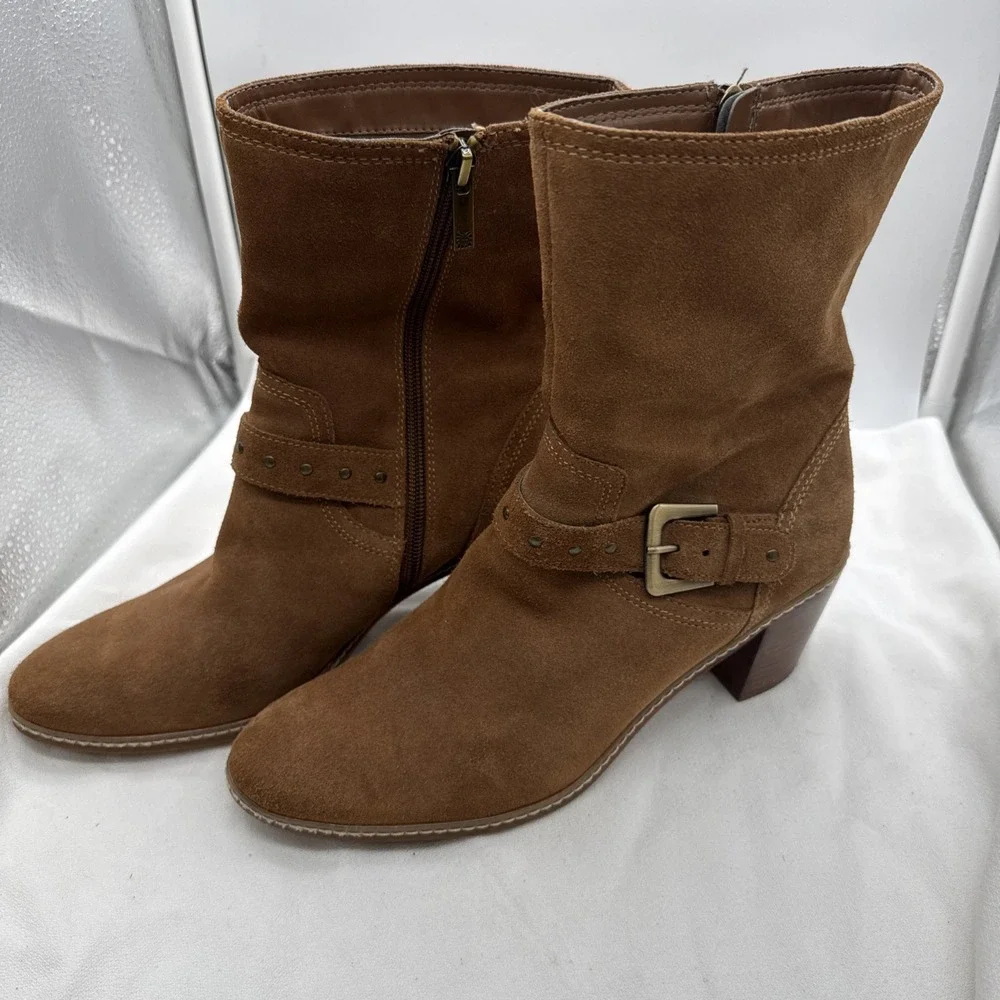 Anne Klein 9 Brown Suede Leather Ankle Lower Calf Boot Cute Career Casual EUC